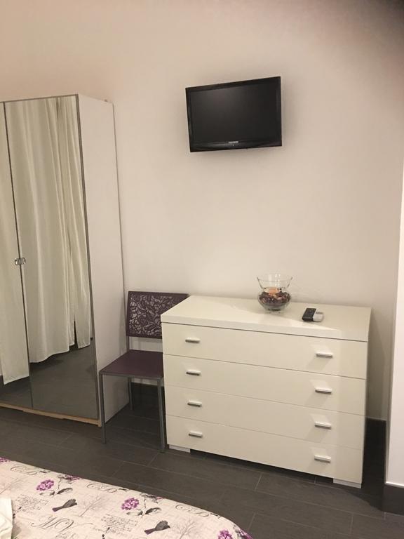 My Purple Apartment In The Center Of Rom Exterior foto